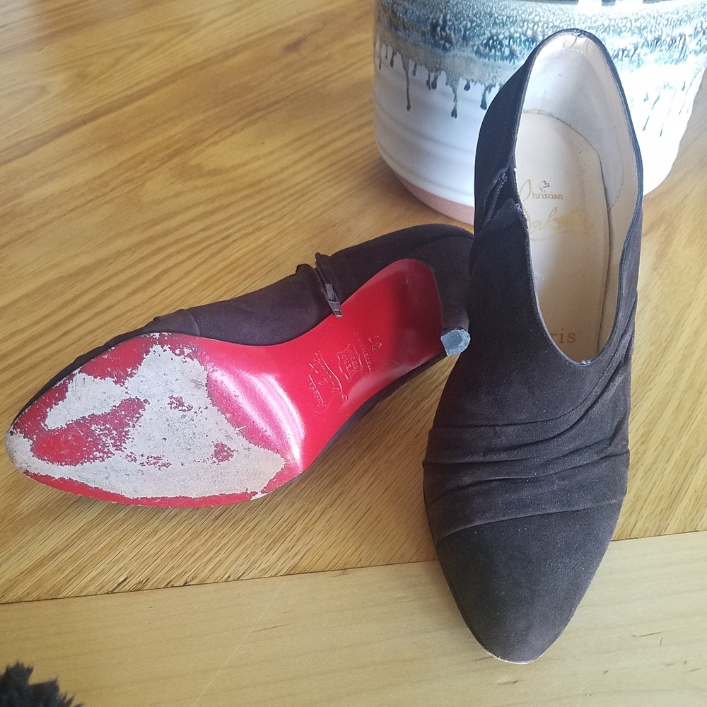 Christian Louboutin Heels Sz 37 - Picture 2 of 9